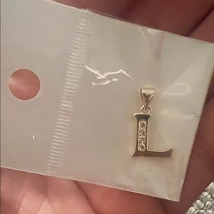 Elegant Laminated Initial 'L' Pendant